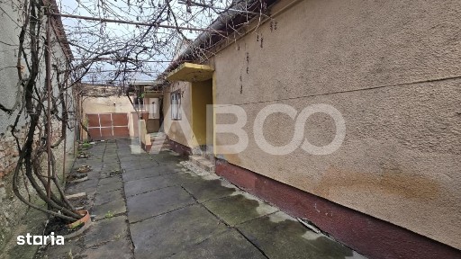 Casa individuala de vanzare cu teren de 320 mp in Sibiu zona Lupeni