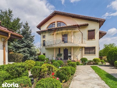 Casă / Vilă cu 6 camere de vânzare