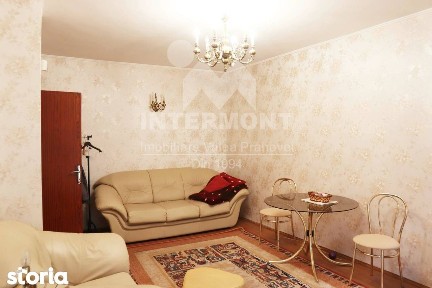 Apartament 3 camere - Etaj 1 - 2 băi - Centrală - Mobilat