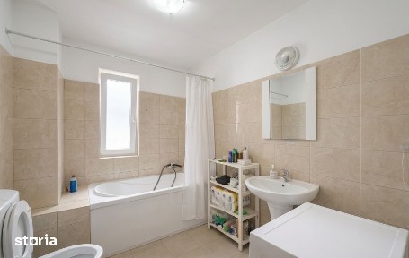 Persoana fizica vand apartament cu doua camere zona Petrom Baciu