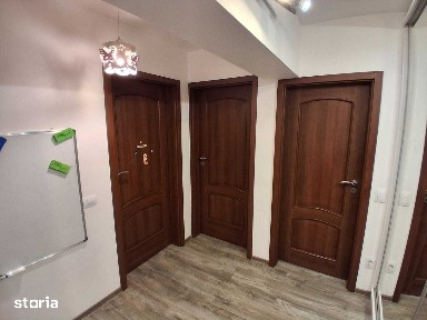 Apartament 3 camere, renovat complet, mobilat, 2 bai, et 3, situat pe mijloc, bloc pe cadre, Lukoil Pacurari