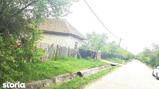 Casă de vânzare în Budieni