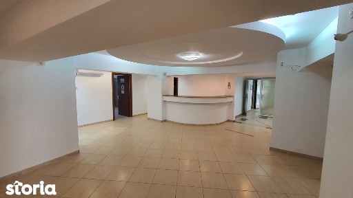 Inchiriere spatiu birouri zona Unirii fantani, blocul Sitraco, 525 mp