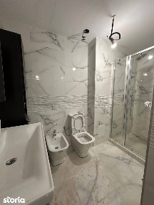De vanzare apartament cu 3 camere si debara, decomandat, 80mp, renovat