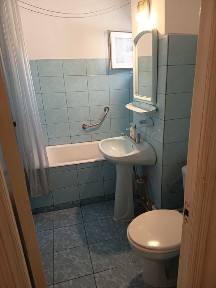 3 Decomandate Craiovita 6/10 107500 euro. euro negociabil.
