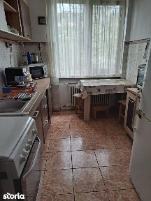 Apartament 2 camere conf. 1 etaj 2 din 4 zona Decebal-Splaiul Crisanei