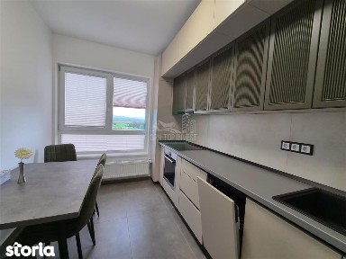 Apartament de lux 3 camere balcon parcare zona Calea Surii Mici