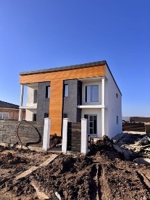 FINALIZAT! Casă 3 camere, 2 băi, P+1 Etaj complet, tip duplex, Miroslava-Vorovești-Rond TLT, 80mp util, 250mp curte, 107.500€ + TVA