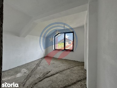 Casă de vânzare - Zona Selgros, acces din două străzi