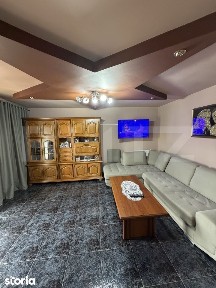 Apartament de vanzare cu 4 camere, 115 mp, zona Micro 16