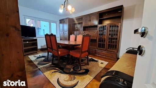 Dau in chirie apartament cu 4 camere in zona Plopilor Cluj Napoca