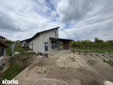 ** Oportunitate Premium - Case Moderne de Vanzare in Unirea, Bistrit