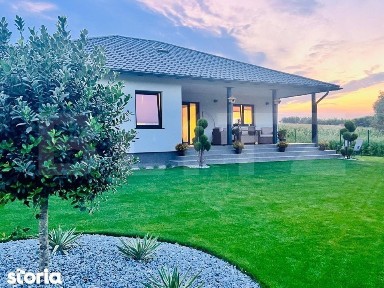 Casa moderna, suprafata utila 145 mp, 5 ari teren, zona Lapterra