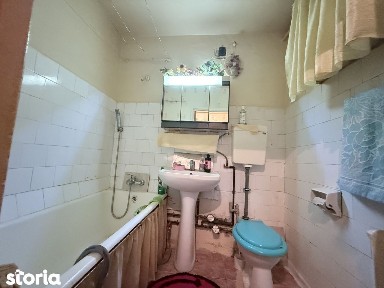 Apartament 3 camere, decomandat, str Uioara