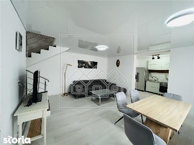 Casa tip duplex, 177 mp utili, 3 locuri de parcare - Selimbar