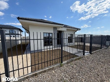 Casa/ Curte/ Buftea/ Incalzire in Pardoseala/ Doua Bai