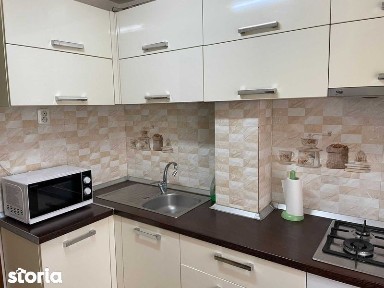 Vand sau schimb apartament 3 camere ultracentral