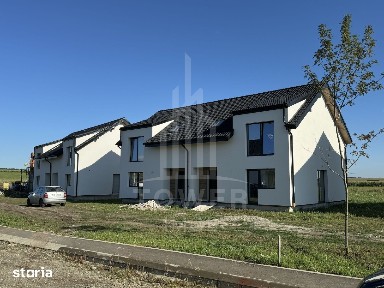 Casă Tip Duplex INDEPENDENTĂ ENERGETIC - Cartier NOU