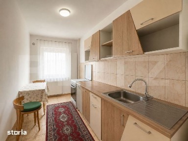 Apartament spatios, 1 camera, 40 mp, decomandat, balcon, parcare