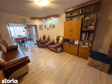 Apartament trei camere - parter cu extindere - Poliție Gară