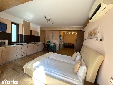 Hotel 4 studiouri 4 camere duble parcare zona Centrala