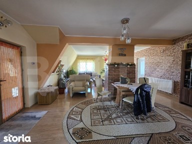 Casa de vanzare 5 camere, 157 mp, zona Titulescu Satu Mare