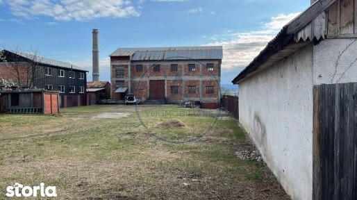 De vanzare: Teren + cladire (S+P+E+P), zona centrala