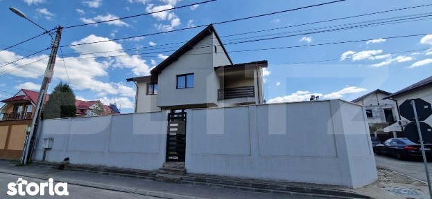 Casa D+P+E, 220 mp, 400 mp teren, zona Bariera Valcii - b-dul Carpenul
