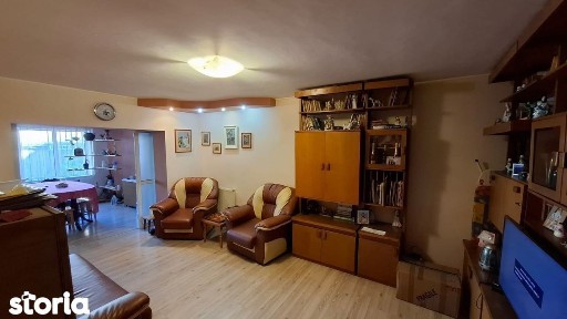 Apartament 3 camere, parter, gata de mutare