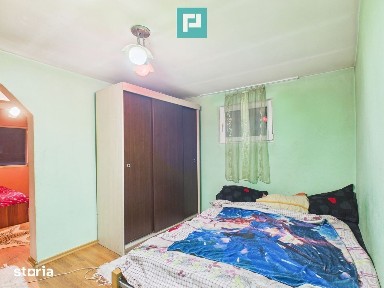 Casă cu 4 camere și 700 mp teren în Cermei