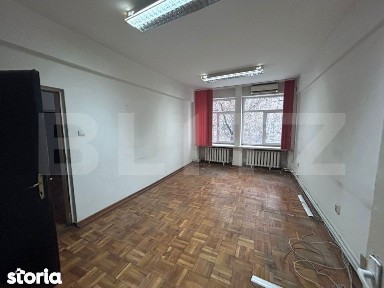 Spatiu de birouri, 231.74 mp, 8 camere, zona Colegiul Fratii Buzesti