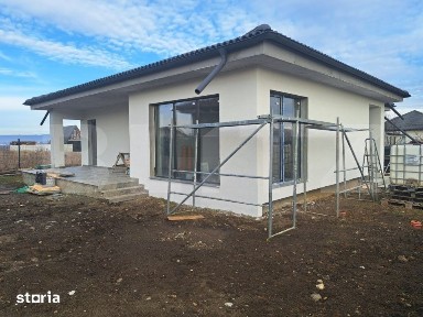 Casa 4 camere, parter, 108 mp utili, teren 405 mp | Iesire Sanpetru sp