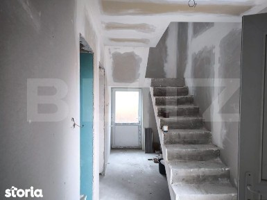 Casa P+M 80 mp utili, 230 mp teren, zona Lascar Catargiu