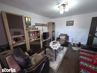 Apartament 4 camere, decomandat, 80 mp