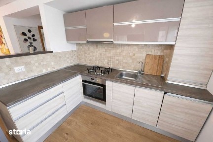 Apartament cu 3 camere în Zorilor strada Rapsodiei