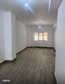 Spatiu comercial de inchiriat, 55 mp, Radauti