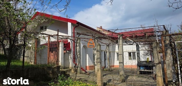 Casa - P+M - 228 mp, teren - 1024 mp - Bucium