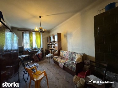 Apartament central, la curte comuna, Motilor, 56 mp