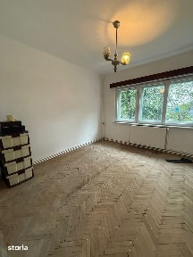 Apartament 3 camere etaj 2 - Zona Gării, Str. Bârsei, Focșani