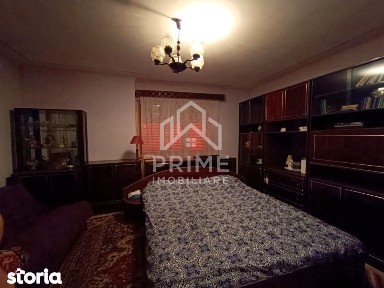 Casa renovabila cu teren 2000 mp | 2 fronturi | Potential investitie S