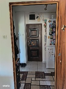 Girocului- centrala proprie- decomandat- etaj intermediar