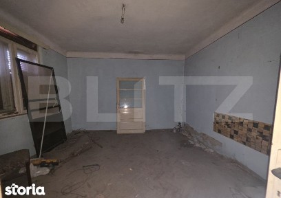 Casa de vanzare cu 2 camere,80 mp,zona sat Ambud comuna Paulesti