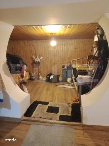 Casa cu teren generos de 739 mp in Dambu Pietros