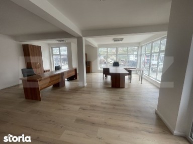 Spatiu comercial de vanzare / birouri de inchiriat - Nasaud, zona cu
