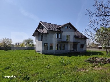 Oportunitate: Vila P+1+M in Titu, 146 mp/nivel, teren 1607 mp