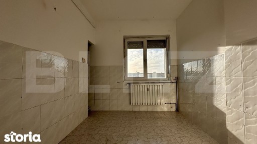 Apartament central, 3 camere, intr-un bloc izolat termic