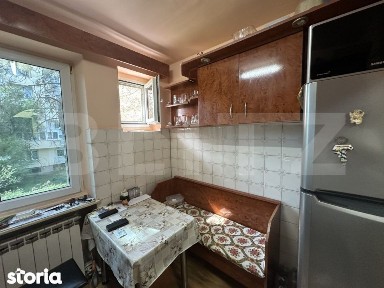 Apartament 3 camere decomandat, 48 mp, zona Botizului
