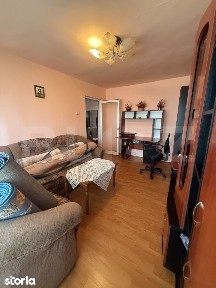 Apartament 2 camere decomandat, parter, Gaesti - zona buna