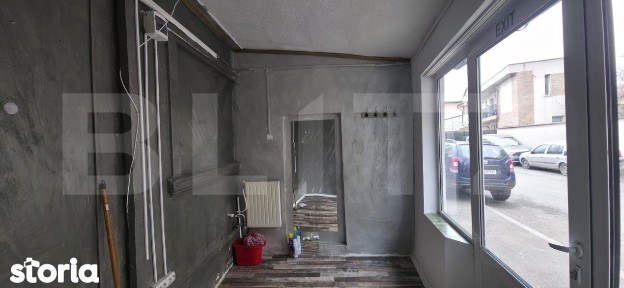 Spatiu comercial de inchiriat, 10 mp, zona Lupeni