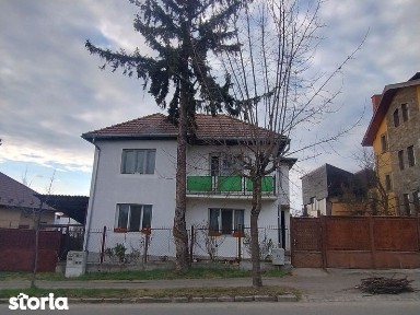 Casa de vânzare strada Cornesti